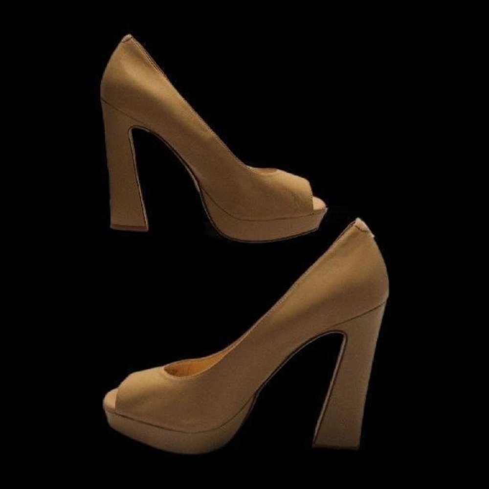 Platform Peep-Toe High Heel in Olive Brown - Picture 2 of 7